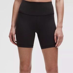 Lululemon Wunder HR Train Size 10, 6 inch